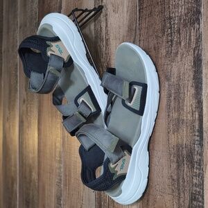 Teva Zymic Olive Green Sport Strap Hiking Sandals Size 8.0